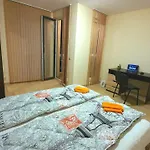 Minimalistic 1br Flat With A Parking Spot דירה *