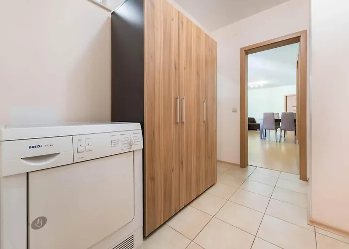 Appartement Minimalistic 1br Flat With A Parking Spot *