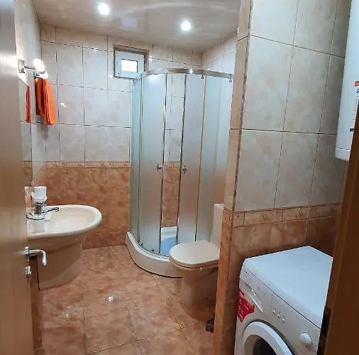 Апартаменты Minimalistic 1br Flat With A Parking Spot