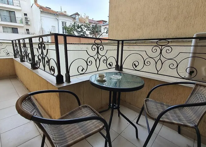 Minimalistic 1br Flat With A Parking Spot